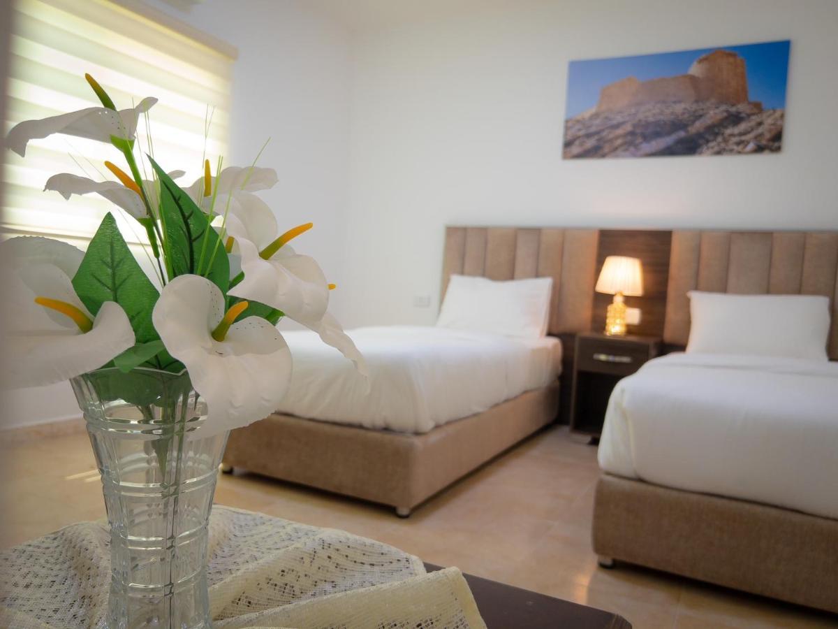 Petra Jewel Luxury Hotel وادي موسى المظهر الخارجي الصورة